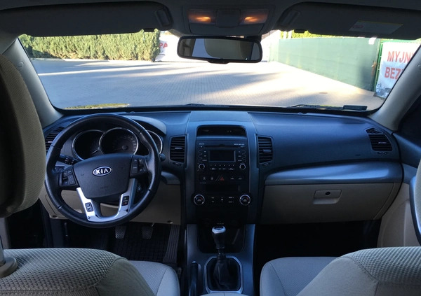 Kia Sorento cena 38600 przebieg: 179000, rok produkcji 2011 z Poniatowa małe 79